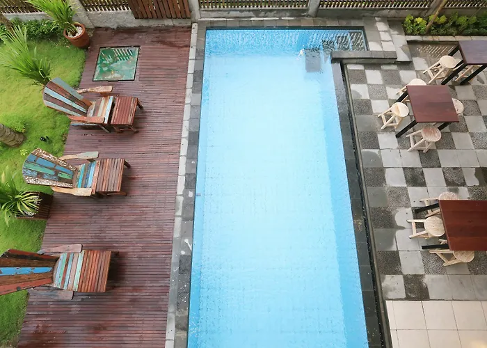 The Paving Hotel 3*